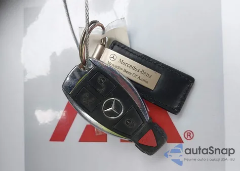 2010 Mercedes-Benz E 350 z USA, uszkodzony, nr VIN WDDHF5GB7AA096071